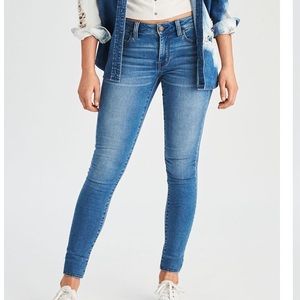 Mid rise Medium Wash Jegging